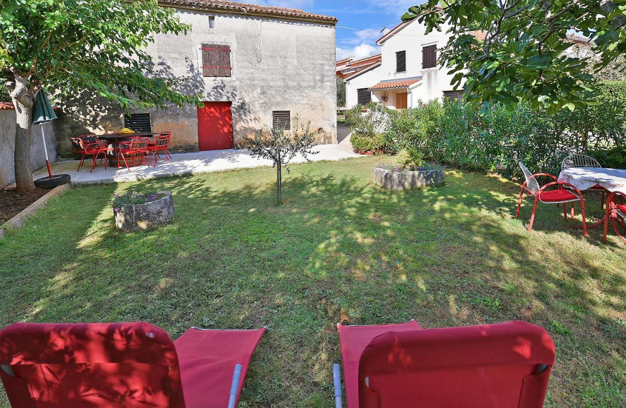 House Monteci 1378 Vila Galižana Exterior foto