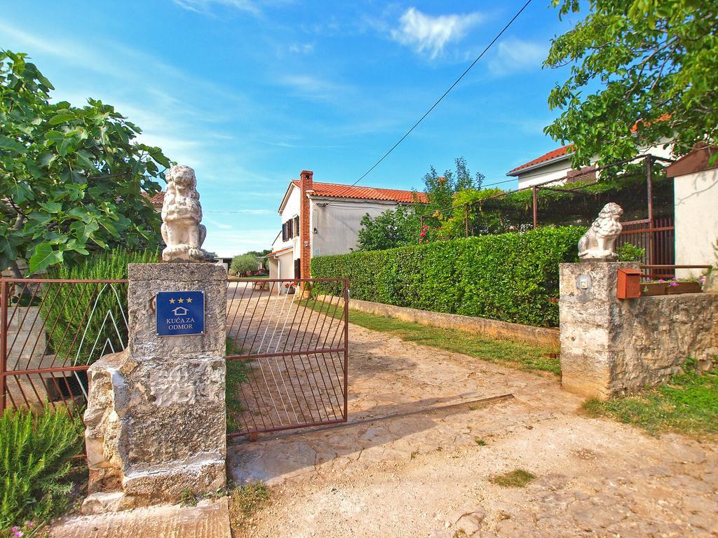 House Monteci 1378 Vila Galižana Exterior foto