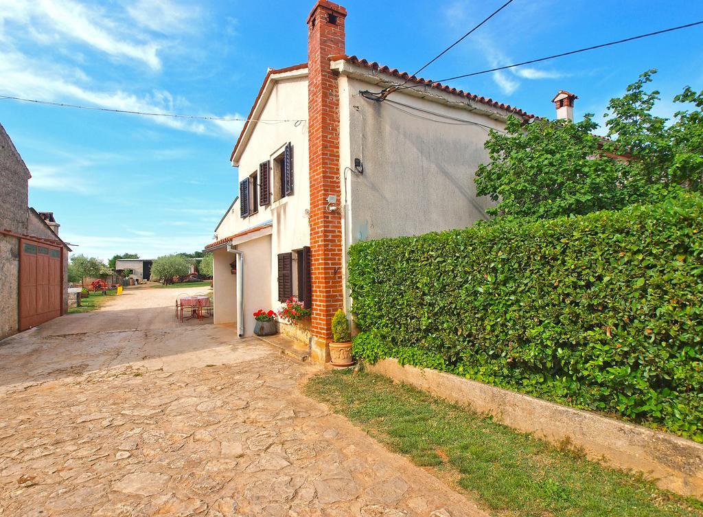 House Monteci 1378 Vila Galižana Exterior foto
